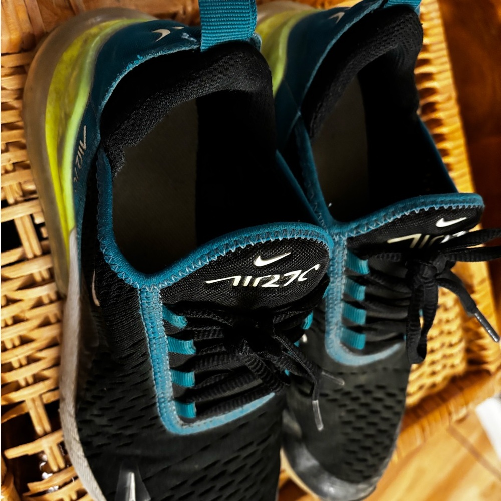 Kids Nike Air Max 270 Shoes, 6.5Y